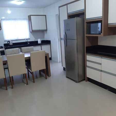 Apartamento 2 Dormitorio Praia De Bombas Bombinhas Exterior foto